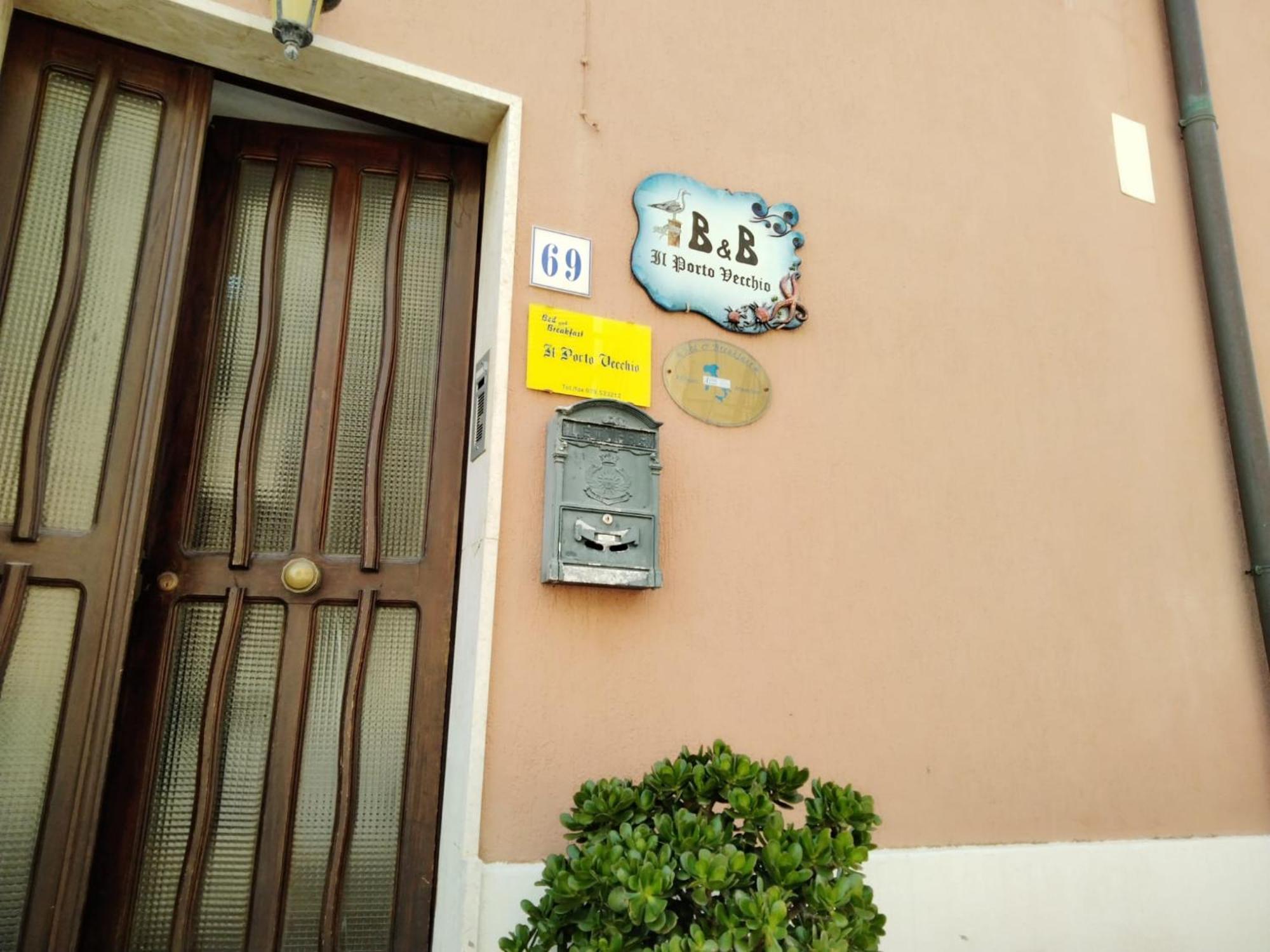 B&B Guest House Il Porto Vecchio Stintino Exteriör bild