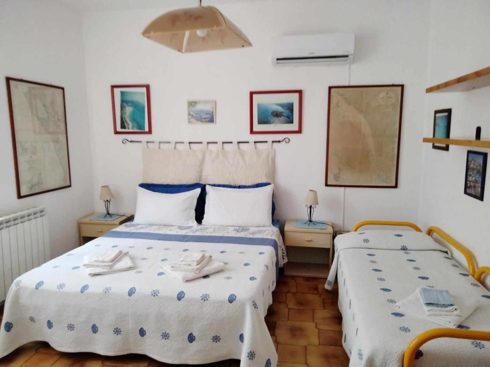B&B Guest House Il Porto Vecchio Stintino Exteriör bild