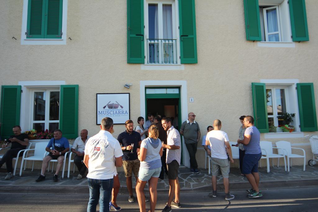 B&B Guest House Il Porto Vecchio Stintino Exteriör bild