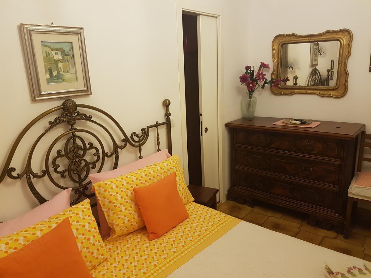 B&B Guest House Il Porto Vecchio Stintino Exteriör bild